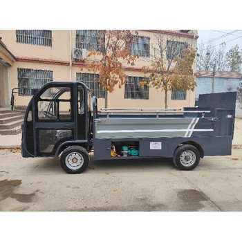 海南電動三輪垃圾桶轉(zhuǎn)運車全車定做