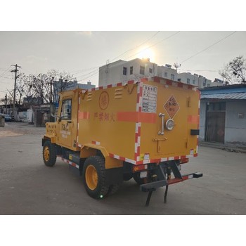 井下爆破器材無軌運(yùn)輸車婁底琦源重工無軌爆破器材運(yùn)輸車廠家地址