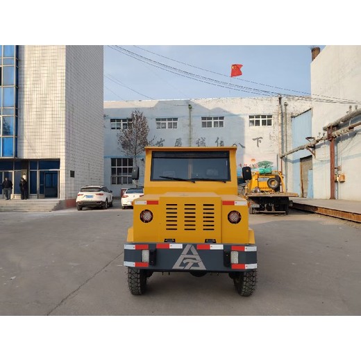 井下爆破器材無軌運(yùn)輸車江蘇琦源重工無軌爆破器材運(yùn)輸車廠家地址
