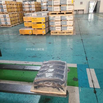 SD16推土機配件SD16齒輪現(xiàn)貨速發(fā)
