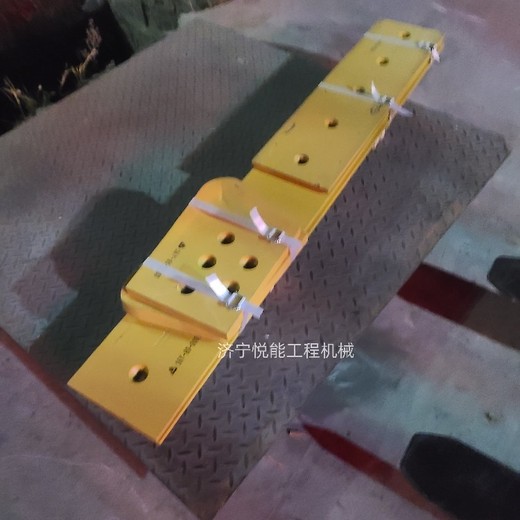 一件可發(fā)鏟刀16Y-81-00002山推SD16推土機(jī)配件