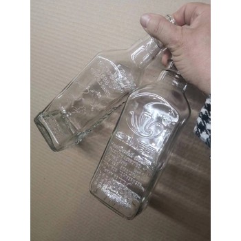 定制玻璃梅酒瓶-雕花玻璃白酒瓶