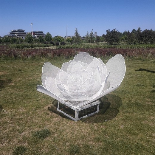 發(fā)光不銹鋼花朵雕塑圖
