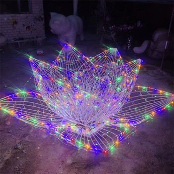 鏤空花朵雕塑圖片
