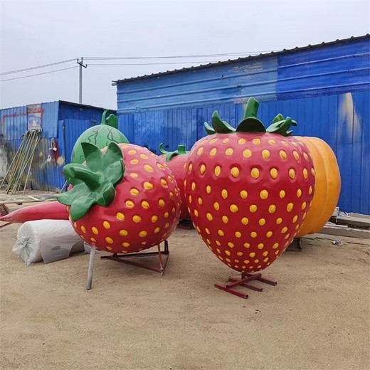 彩繪仿真草莓雕塑擺件