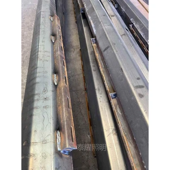 荊州監(jiān)控桿,戶外監(jiān)控桿