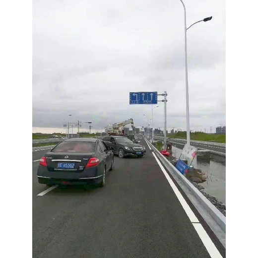 臨汾供應(yīng)標(biāo)志桿,道路標(biāo)志桿廠家