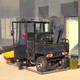 封閉式小型多功能除雪車圖