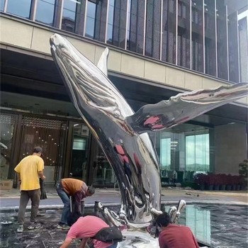 不銹鋼鯨魚(yú)雕塑鏤空發(fā)光動(dòng)物雕塑廠(chǎng)家