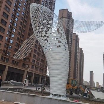 不銹鋼鏤空鯨魚(yú)雕塑海洋動(dòng)物水景雕塑大型擺件