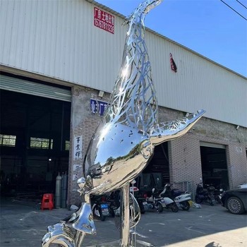發(fā)光鏤空水景雕塑大型鯨魚雕塑制作