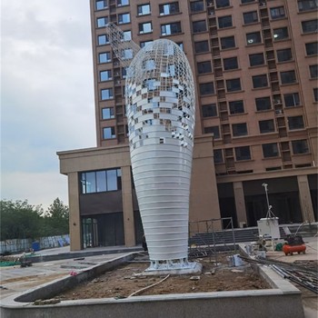 鏡面仿真動(dòng)物雕塑大型鏤空鯨魚雕塑擺件