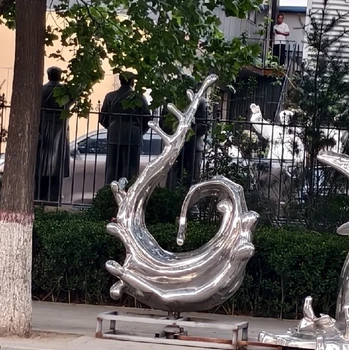 北京大型廣場不銹鋼雕塑制作價格圖片