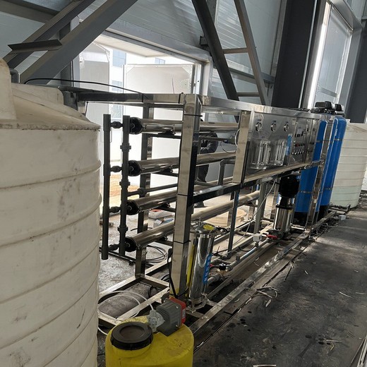 黑龍江洗滌廠12噸軟化水設(shè)備除水垢效果怎么樣