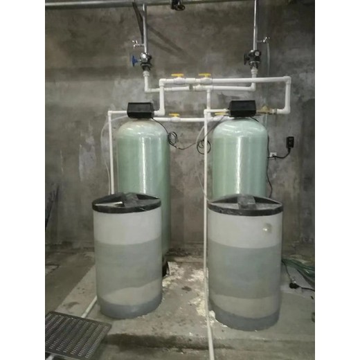 盤錦電池廠8噸軟化水設(shè)備除水垢效果怎么樣