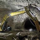 遠程遙控操作白城琦源重工礦用固定式破碎錘價(jià)格