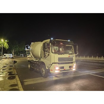 酉陽(yáng)琦源重工礦用攪拌運(yùn)輸車(chē)廠家地址價(jià)格