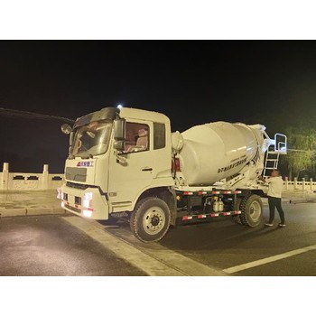 麗江礦用攪拌運輸車價格