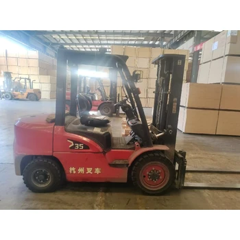 上海金山區(qū)常年回收二手叉車循環(huán)利用