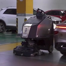 停車場清潔機器人圖片