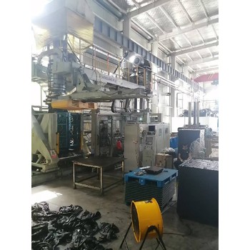 廣州圍板箱天地蓋吹塑機廠家,吹塑機集團廠家咨詢
