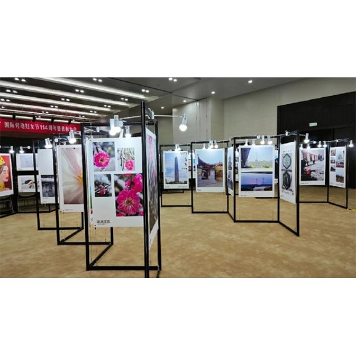 重慶商場(chǎng)促銷美陳展臺(tái)搭建