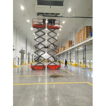 上海剪叉車租賃金山8米剪叉車租賃上海昭晨機(jī)械