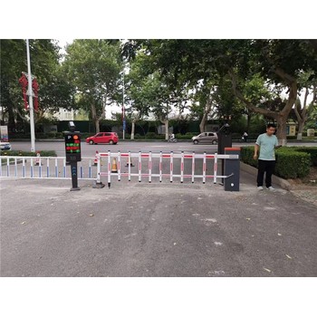 長清區(qū)廣告道閘停車場管理系統(tǒng)