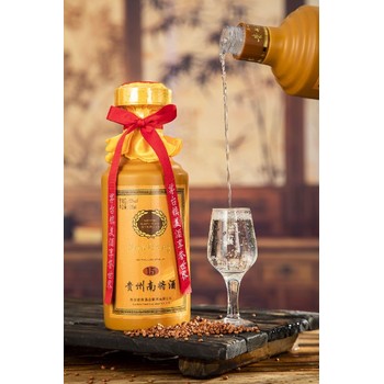茅臺(tái)鎮(zhèn)老酒醬酒之源南將·15好喝不上頭