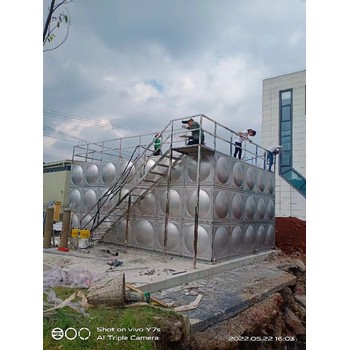 濰坊方形不銹鋼水箱價(jià)格：10000/座304不銹鋼水箱