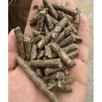 西平縣生產(chǎn)花生秧顆粒