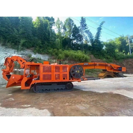 礦用型扒裝機(jī)扒渣機(jī),礦用扒渣機(jī)鑫通機(jī)械支持定制