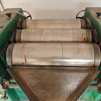 墨水三輥研磨機(jī)回收800型液壓三輥研磨機(jī)