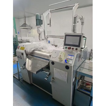 二手陶瓷三輥研磨機(jī)回收濕法三輥研磨機(jī)