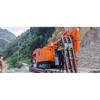 礦山專用扒渣機價格,礦用扒渣機鑫通機械支持定制