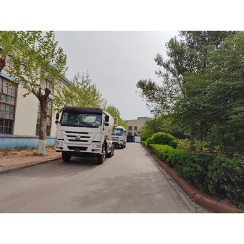 全自動混凝土攪拌車價格出口山推建友混凝土攪拌車