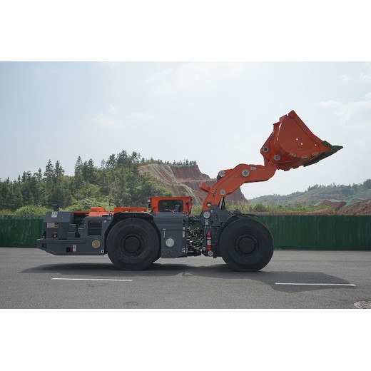 鑫通鏟運(yùn)機(jī)鑫通地下鏟運(yùn)機(jī)