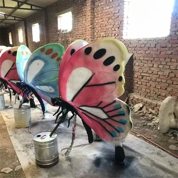 花園草坪昆蟲動(dòng)物雕塑發(fā)光蝴蝶雕塑制作