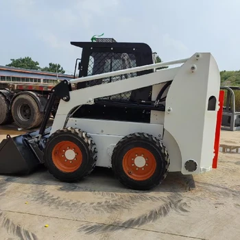 河南洛陽(yáng)洛寧外貿(mào)出口LZ55滑移裝載機(jī)