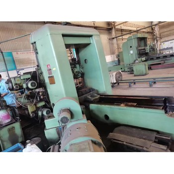 選粉設(shè)備工廠廢品掛件