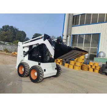 河南安陽滑縣廠價LZ55滑移裝載機