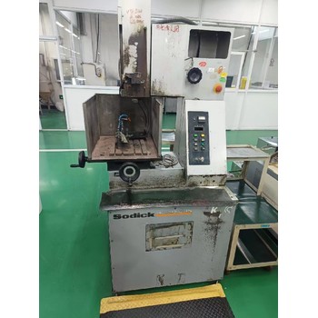 亮甲店二手機(jī)床數(shù)控磨床銑床加工中心型材,z3050鉆床