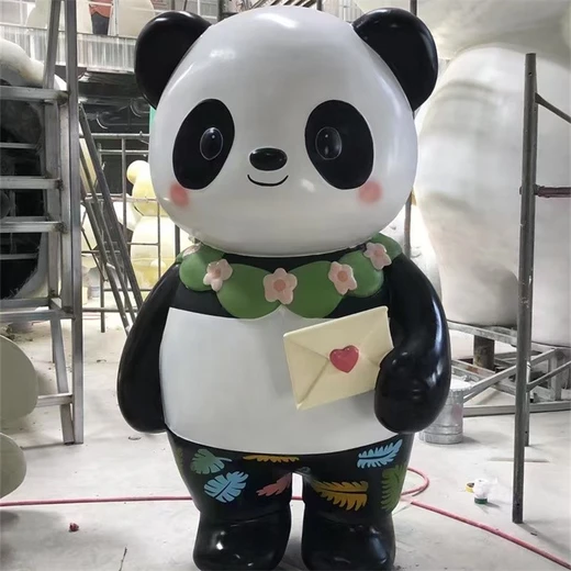 卡通雕塑定制廠家-大型卡通雕塑安裝現(xiàn)場-卡通雕塑制作