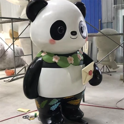 卡通人物雕塑-大型卡通雕塑安裝現(xiàn)場(chǎng)