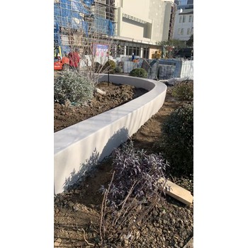 南陽(yáng)城市花園異形樹池真石麗泰科石無(wú)機(jī)泰克石材料與施工電話