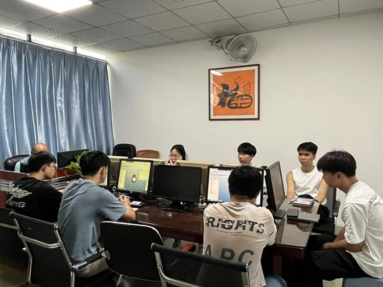 東莞萬江天驕職校Creo班上課中