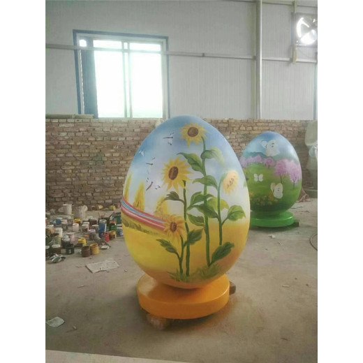 卡通彩蛋玻璃鋼雕塑，點亮生活色彩的裝飾擺件
