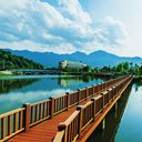 四川景區(qū)河道防腐木隔離護欄碳化木圍欄河道木制防護欄