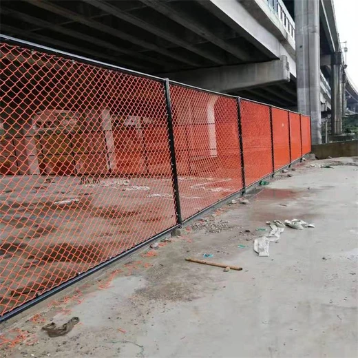 場(chǎng)地隔離勾花護(hù)欄網(wǎng)動(dòng)物園防護(hù)網(wǎng)四川勾花護(hù)欄網(wǎng)生產(chǎn)工廠