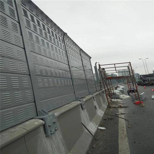 重慶城市高架橋聲屏障橋梁鋁板聲屏障道路交通給隔音屏制造工廠